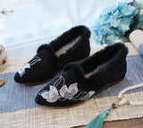 Breakj Wool Edge Pointed Shoes Embroidered Cloth Shoes Fashion Warm Home Shoes National Wind Women's Shoes Cotton Drag Women's Cotton