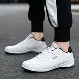 Autumn And Winter New Leather Leisure Sports Men's Shoes Simple Fashion Fashion Shoes Outdoor Light Running Men's