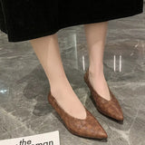 Size Soft Leather Shallow Mouth Pointed Thick Heel Shoes Women 2023 New Spring Autumn Snakeskin Pattern High Heels
