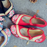 Breakj Not Include Shoe Box Canvas Buckle Ethnic Mother Shoes Old Lady Flowers Soft Sole Flat Embroidered Women's Cloth Shoes