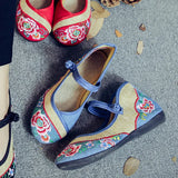 Breakj Not Include Shoe Box Canvas Buckle Ethnic Mother Shoes Old Lady Flowers Soft Sole Flat Embroidered Women's Cloth Shoes