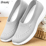 Women Flats Shoes Fashion Light Breathable Mesh Sneakers Outdoor Sports Running Shoes Designer Trainers Plus Size