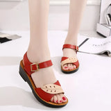 Flat Sandals Woman Aged Leather Soft Bottom Mixed Colors Sandal Platforms Comfortable Heel Shoe New Summer Mother