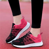 New Women's Casual Soft Soled Sneakers Comfortable Outdoor Lightweight Versatile Couple Shoes Zapatillas De Mujer