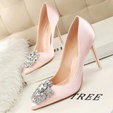 Kitten Heels Metal Rhinestones Woman Pumps Wedding Shoes High Heels Shoes Gold Silver Sexy Party Shoes Large size