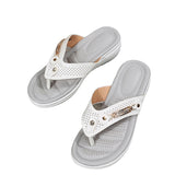 Breakj Toe Slippers Female 2023 Summer New Diamond Metal Buckle Light Leisure Hollow Slope With Large Size