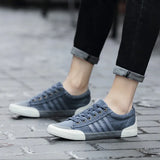 Men Canvas Shoes 2020 Fashion Solid Color Men Vulcanized Shoes Lace-up White Casual Shoes Men