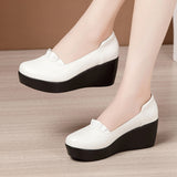 Person With One Foot Shallow Mouth Single Shoes Autumn 2023 New Muffin Thick Bottom Waterproof Platform Flat Bottom Red Mother