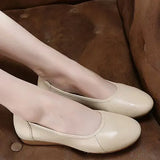 Large Size Women's Shoes 41-43 Spring Model 2024 New Versatile Flat Leather Shallow Single Shoes Soft Sole Mother