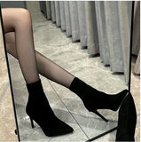 Breakj Sense Of Apricot Pointed And Velvet Thin Boots Short Boots Korean Version Design Autumn And Winter High Hedging Socks