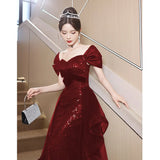 A Toasting Dress Bride 2025 New Wine Red Shoulder Wedding Dress Dress High-End Atmospheric Engagement High-End