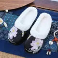 Breakj Single Slippers / Woolen Cotton Slippers Hanfu Shoes Women Embroidered Cloth Shoes Woolen Cotton