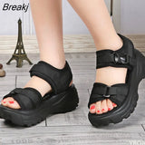 Ladies Sandals Buckle Design Black White Platform Sandals Comfortable Ladies Platform Beach Shoes