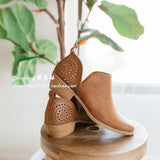Autumn And Winter New Large-Size Hollowed-Out Short Boots Martin Boots Pointed Low-Heeled Women's