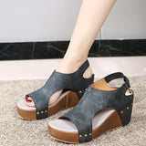 Breakj Spring And Summer New Rivet Slope And Fish Mouth Sandals Women Large Size Waterproof Table Hollow Thick-Soled Women